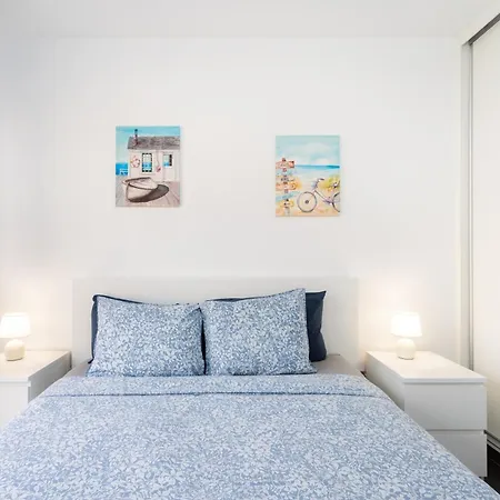 New Center Cristianos Apartament *