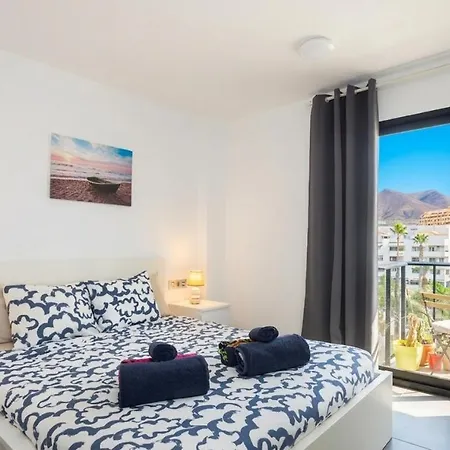 New Center Cristianos Apartament *