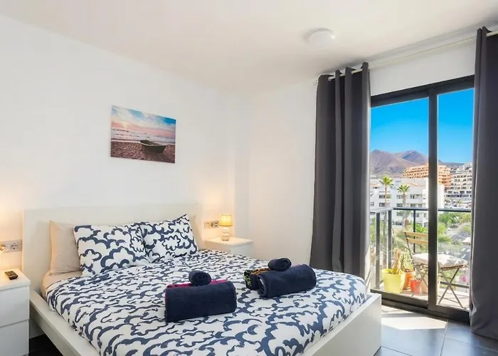 New Center Cristianos Apartman *